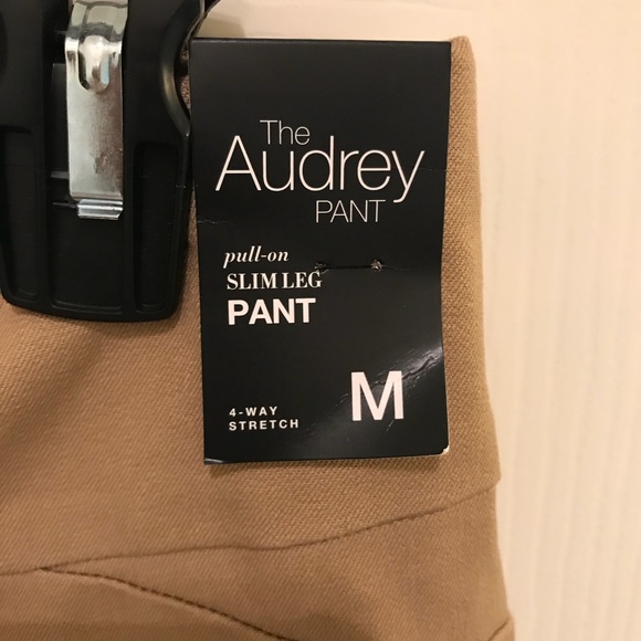 *SOLD* NY&CO Slim Leg Pants - Picture 4 of 4